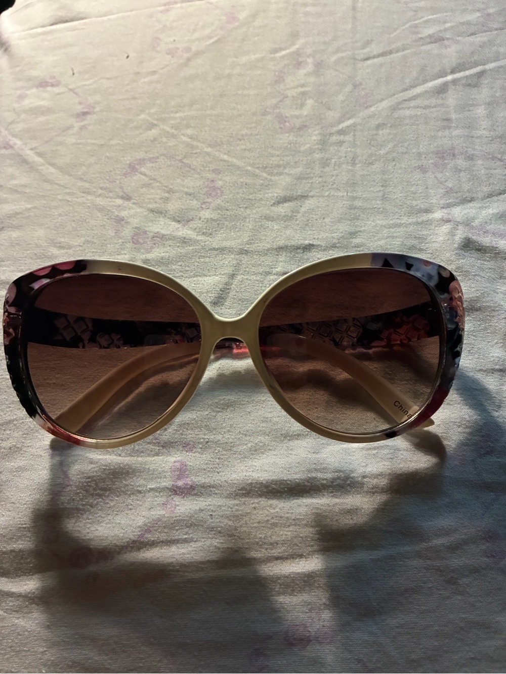Jessica Simpson Beige Frame Sunglasses with Pink Floral Accents